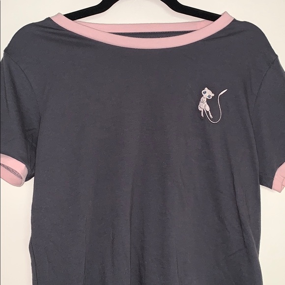 Penshoppe pokemon Mew Relaxed Fit XL Shirt - Picture 4 of 8